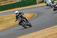 enduro-digital-images;event-digital-images;eventdigitalimages;mallory-park;mallory-park-photographs;mallory-park-trackday;mallory-park-trackday-photographs;no-limits-trackdays;peter-wileman-photography;racing-digital-images;trackday-digital-images;trackday-photos